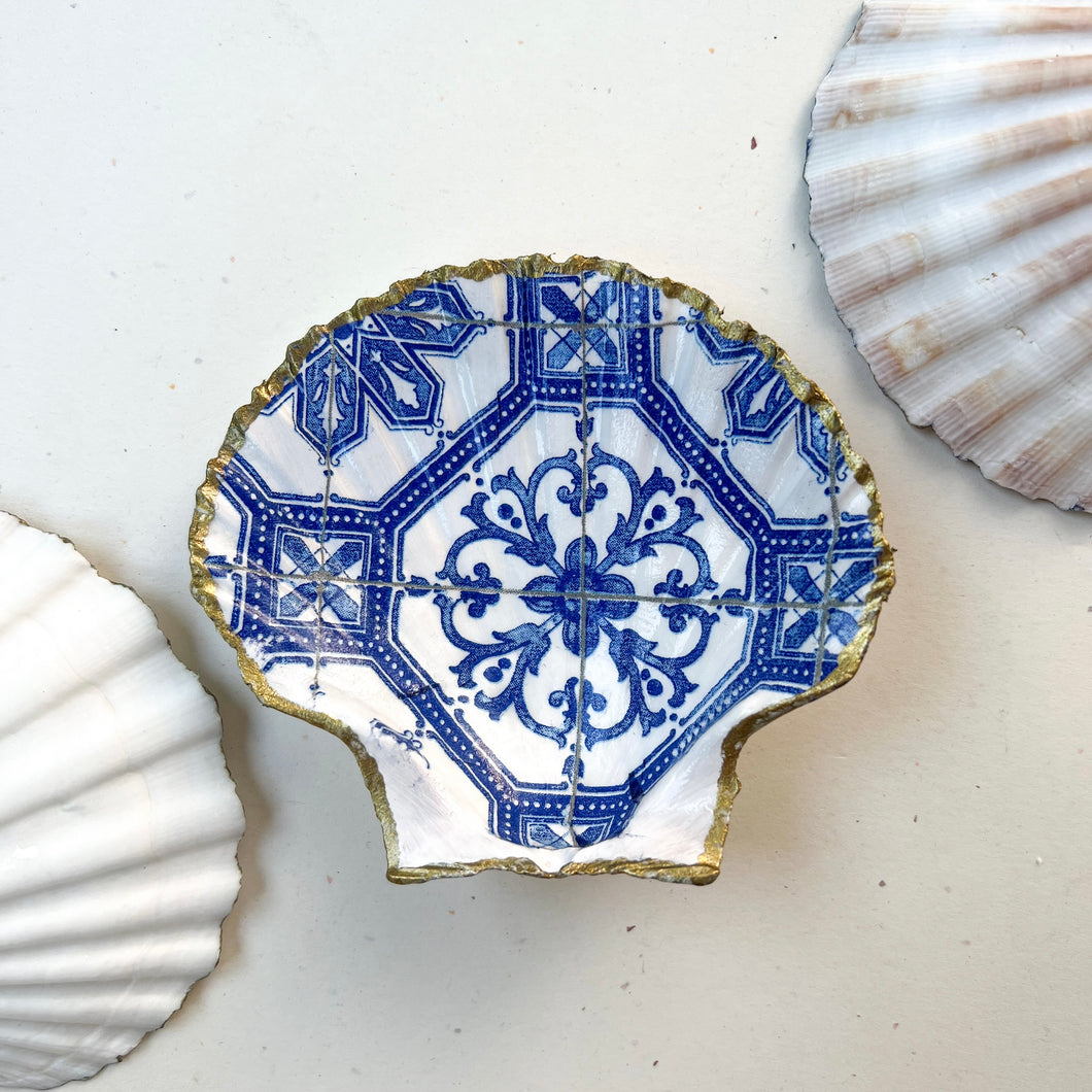 Decoupage Scallop Shell